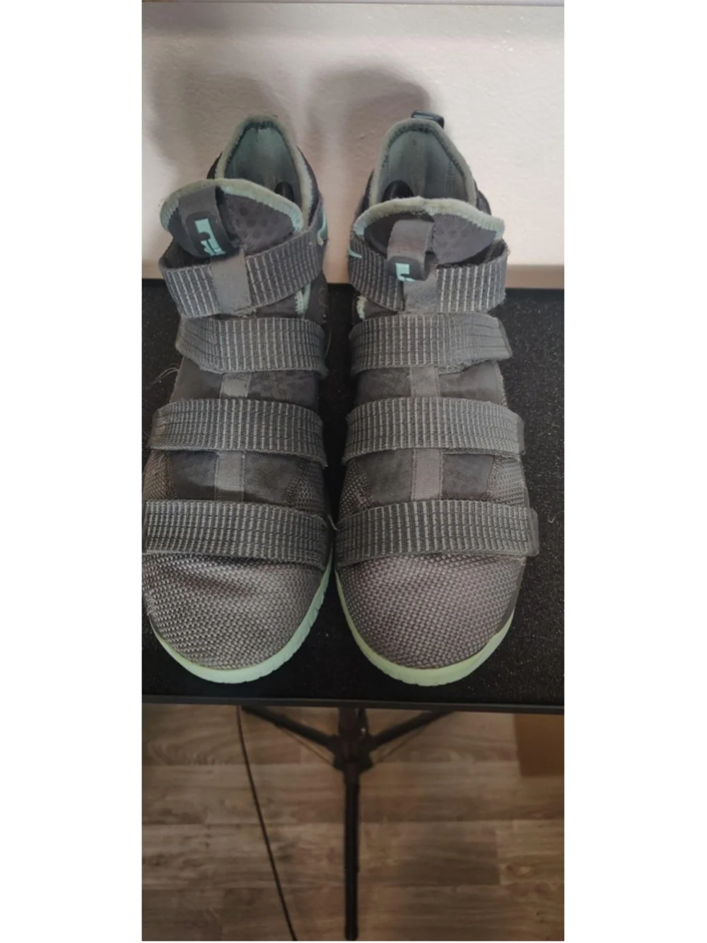 Nike LeBron Soldier 11 Shoes Youth Size 7Y Gray Mint Strap Basketball Sneakers